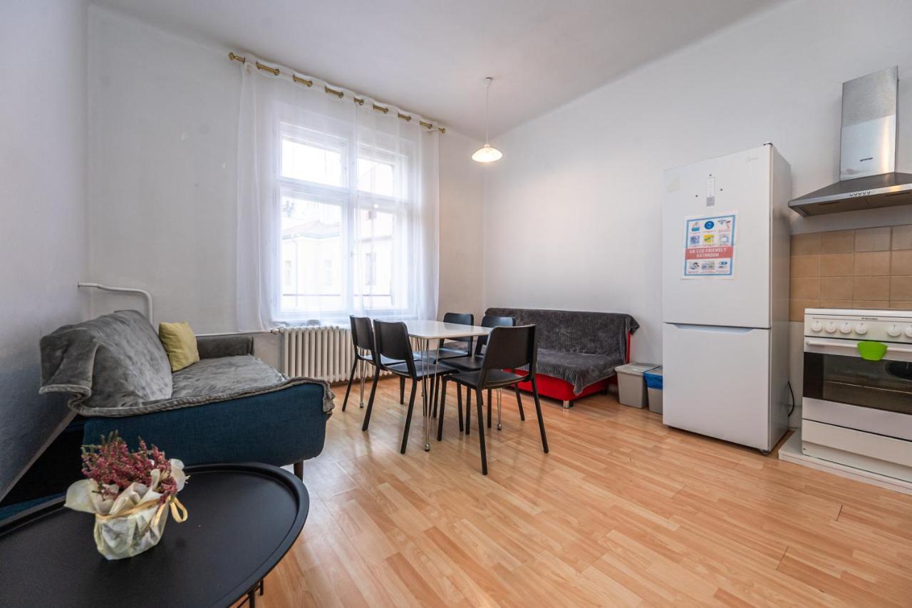 Apartments Safarikova 18 Prague Exterior photo