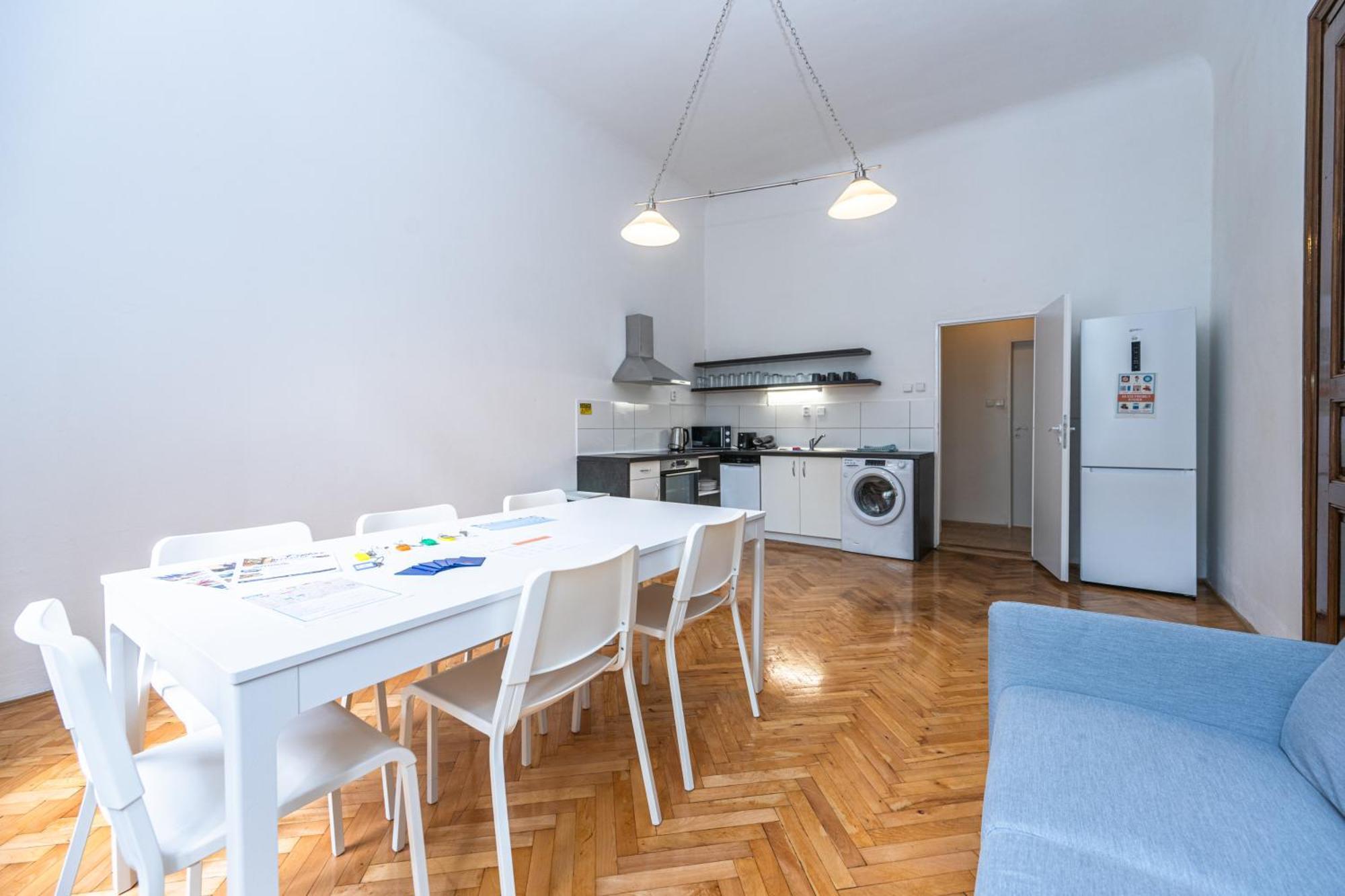 Apartments Safarikova 18 Prague Exterior photo